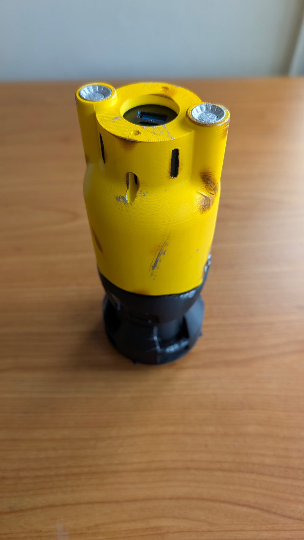 Fallout Fusion Core Power Bank