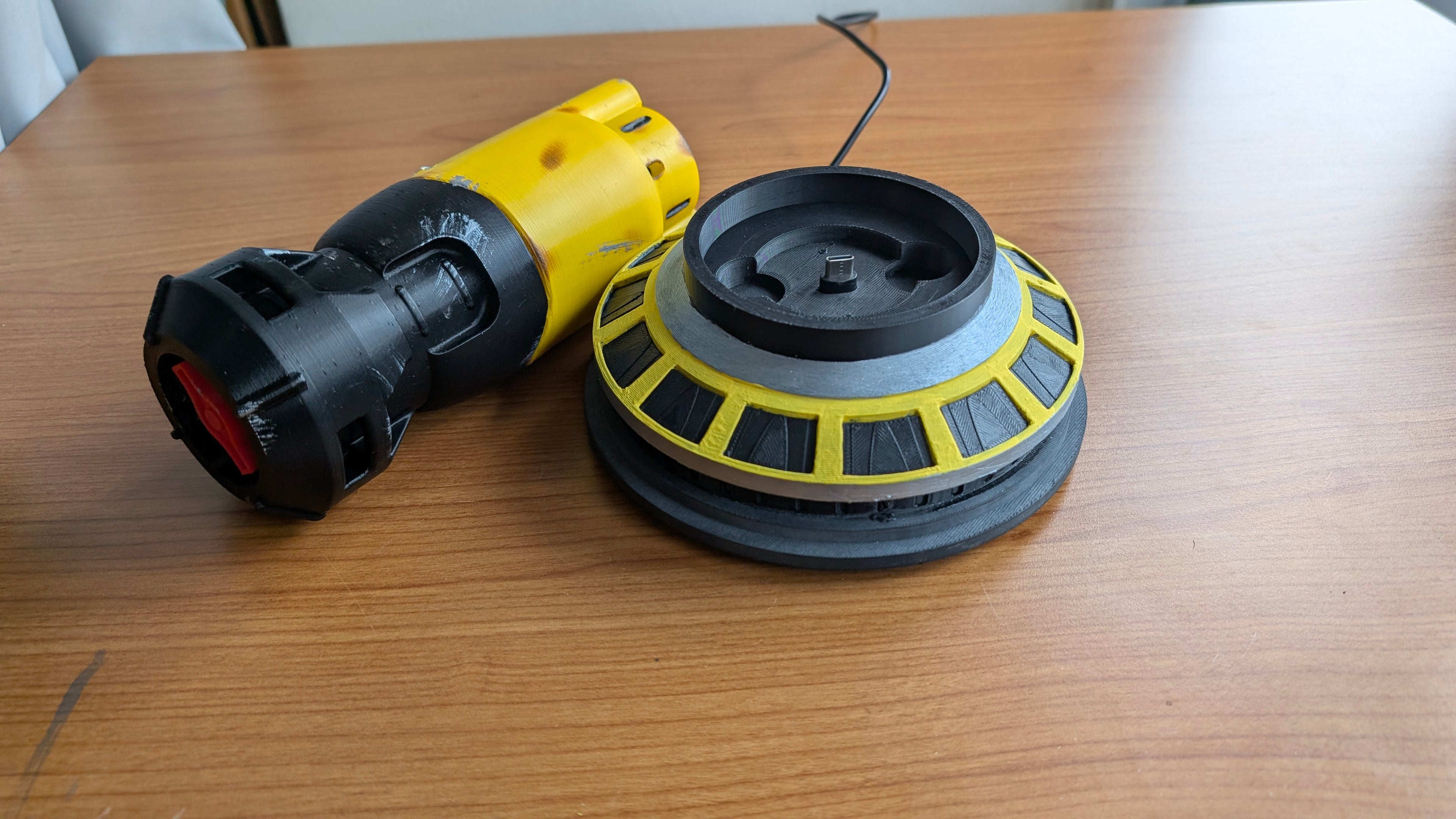 Fallout Fusion Core Power Bank