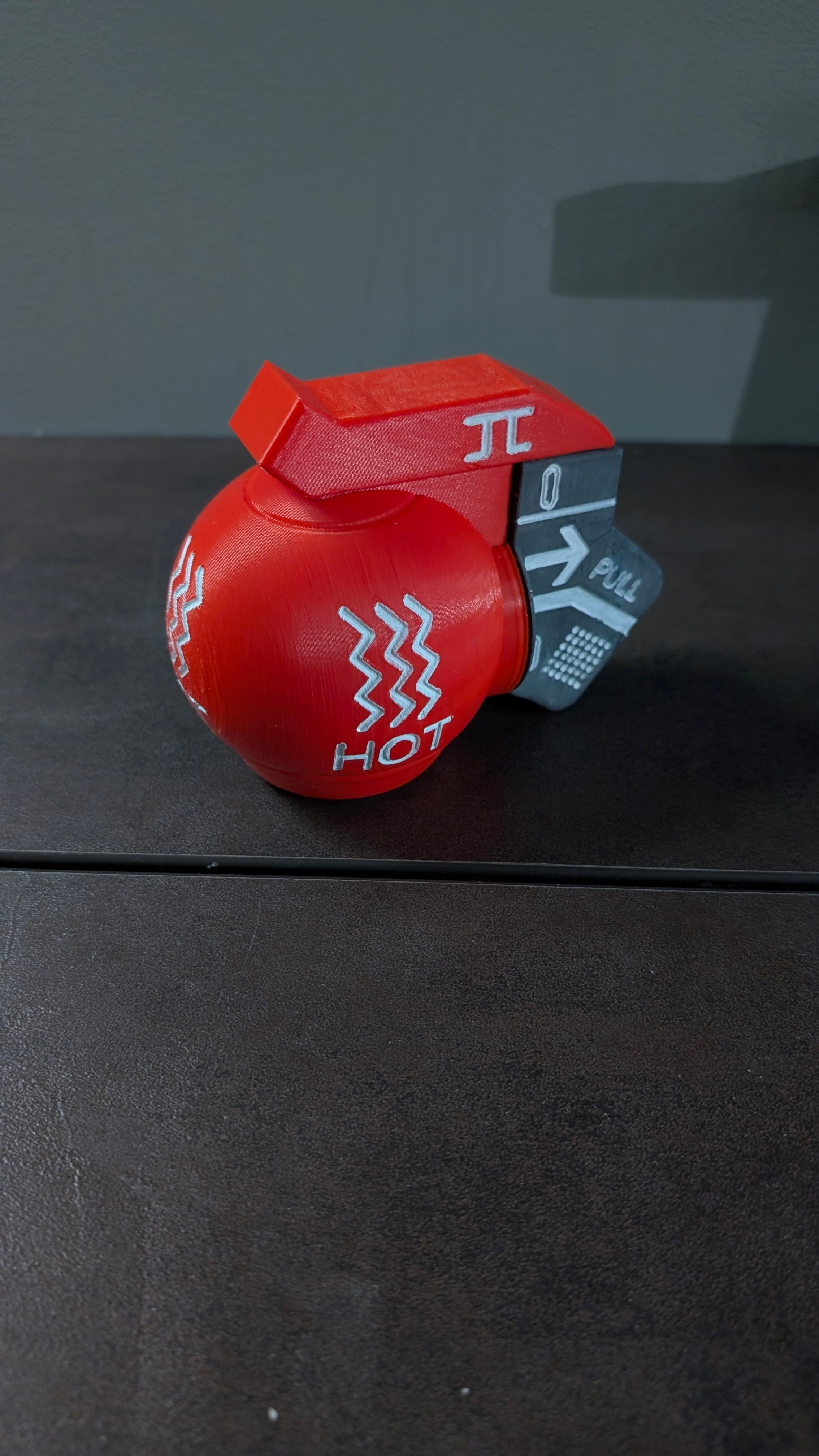 Marathon Heat Grenade Prop – Handmade Sci-Fi Collectible