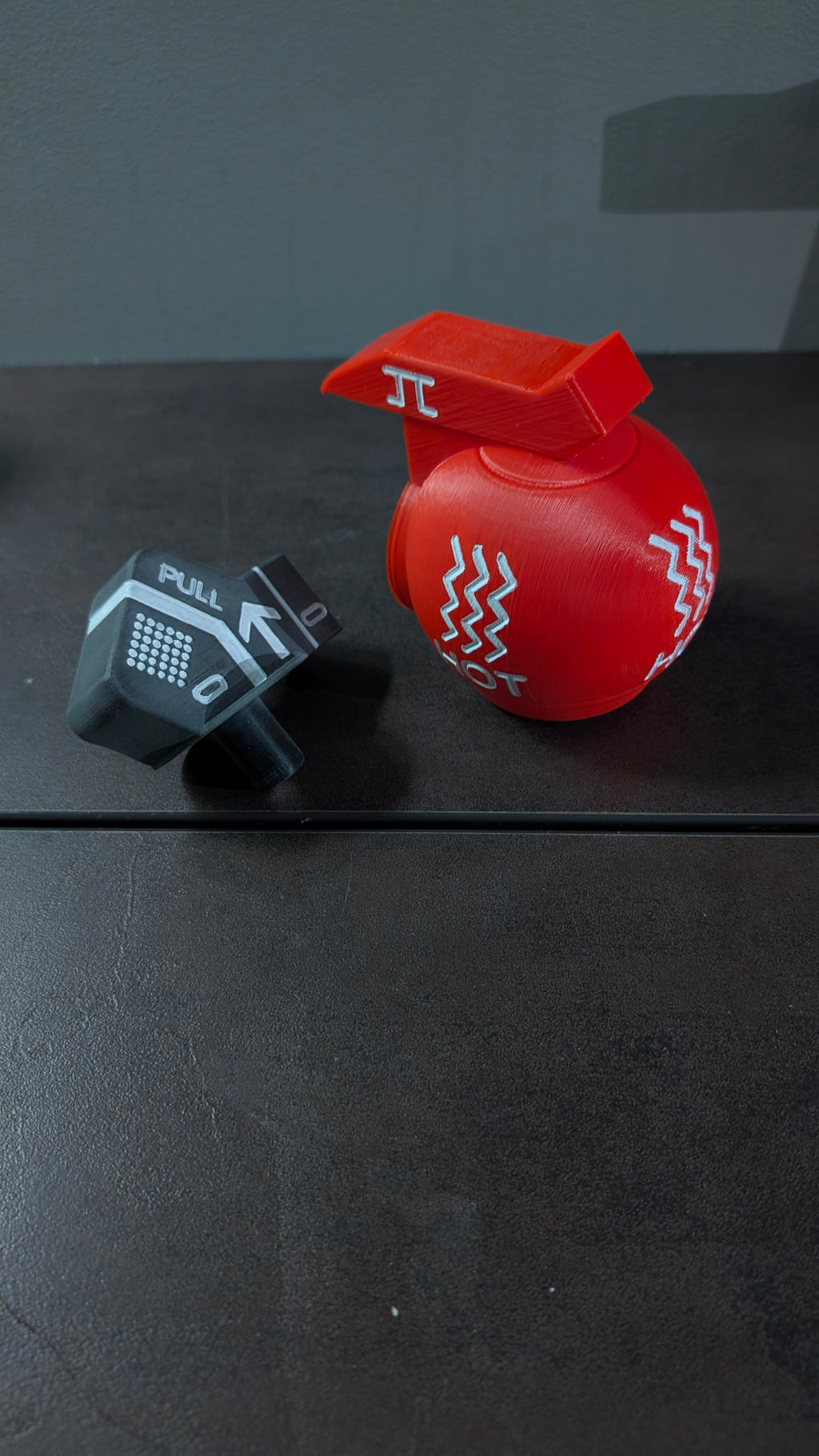 Marathon Heat Grenade Prop – Handmade Sci-Fi Collectible