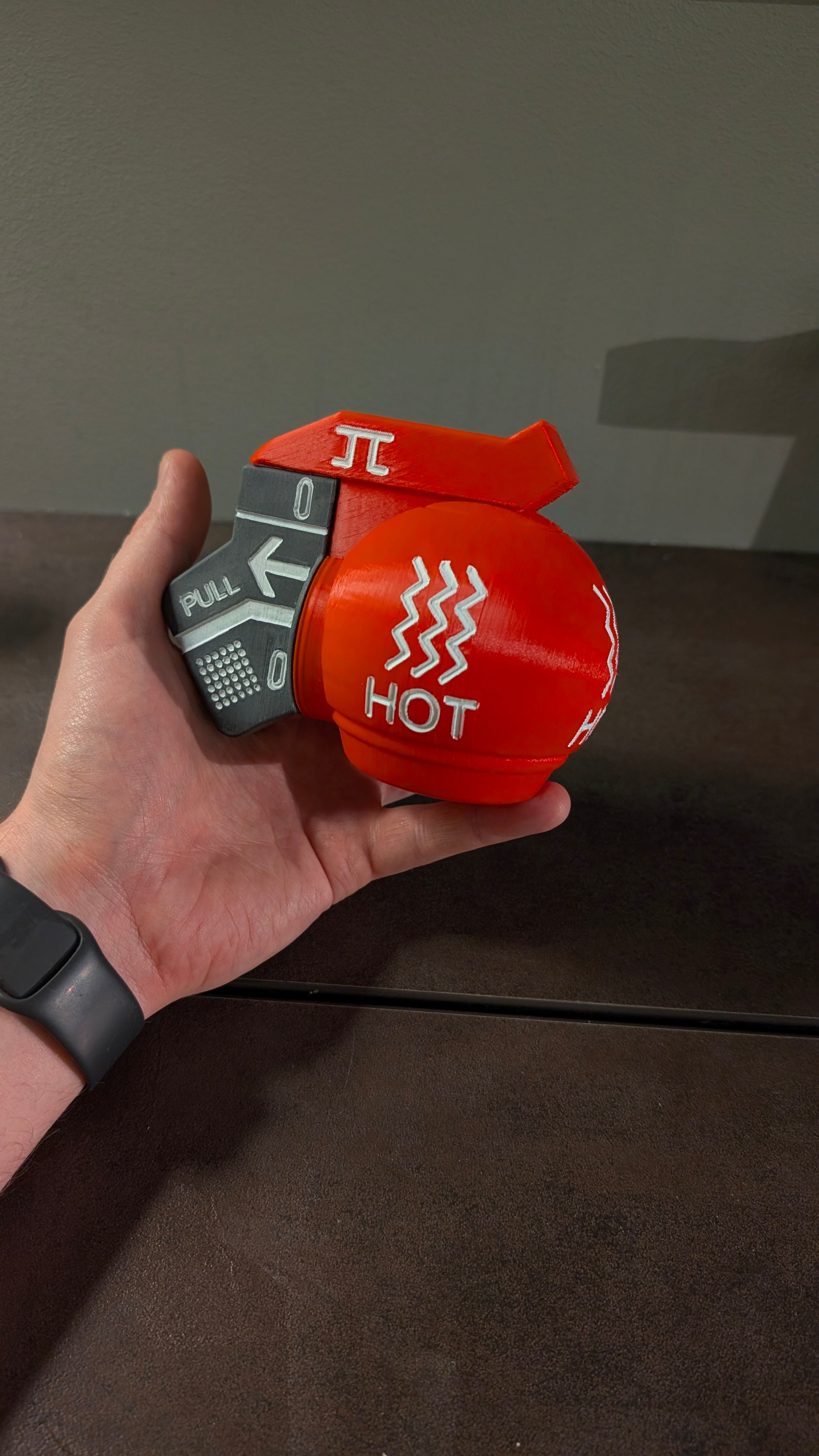 Marathon Heat Grenade Prop – Handmade Sci-Fi Collectible