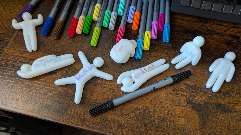 Meccha Chameleon Statuettes — Set of 7 with 20 Washable Colours